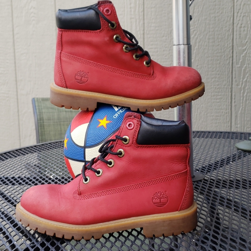 TIMBERLAND BOOTS